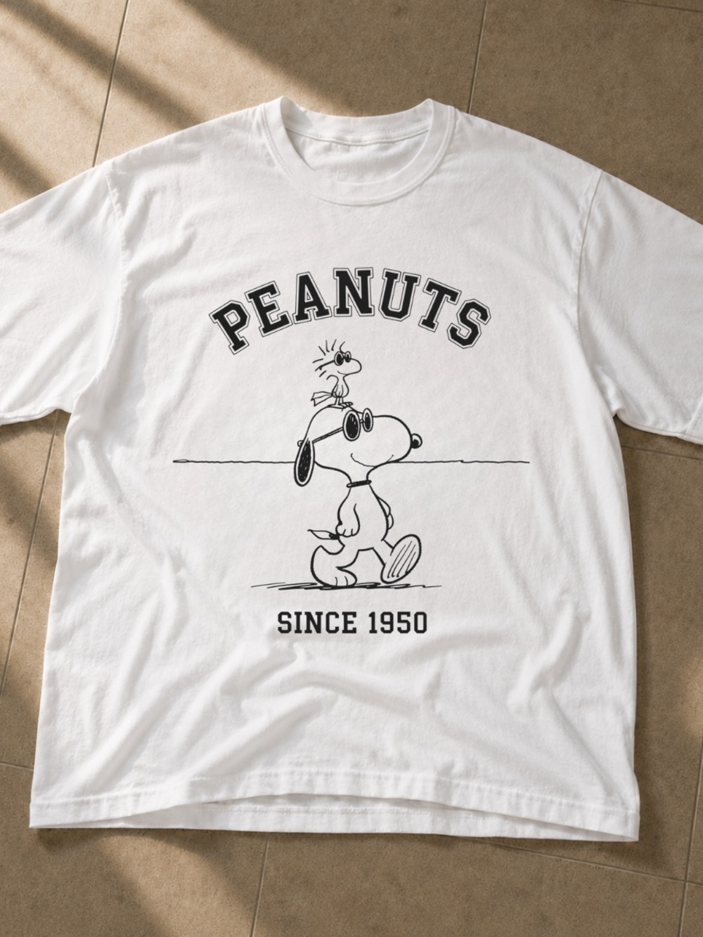 Peanuts White Snoopy & Wood stock Graphic Tee vintage size M